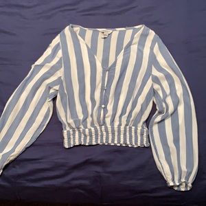 Arizona Jean Co Size M Long Sleeve V-neck